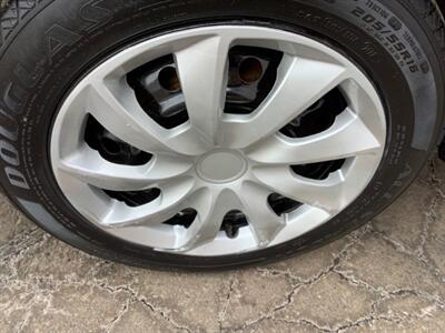 2012 Nissan Sentra 2.0 S   - Photo 28 - Crest Hill, IL 60403