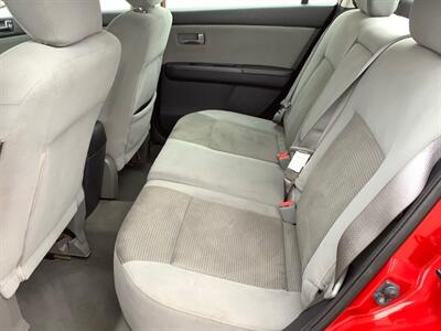 2012 Nissan Sentra 2.0 S   - Photo 21 - Crest Hill, IL 60403