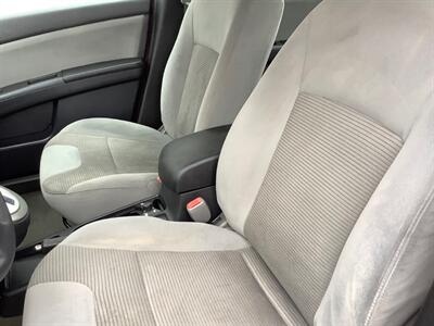 2012 Nissan Sentra 2.0 S   - Photo 18 - Crest Hill, IL 60403
