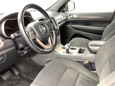 2015 Jeep Grand Cherokee Laredo   - Photo 15 - Crest Hill, IL 60403