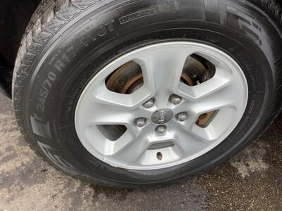 2015 Jeep Grand Cherokee Laredo   - Photo 35 - Crest Hill, IL 60403