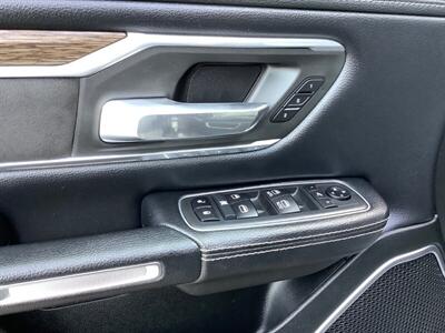 2020 RAM 1500 Laramie   - Photo 13 - Crest Hill, IL 60403