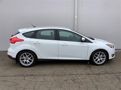 2015 Ford Focus SE   - Photo 7 - Crest Hill, IL 60403
