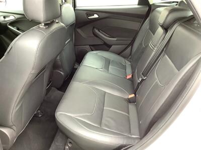 2015 Ford Focus SE   - Photo 22 - Crest Hill, IL 60403