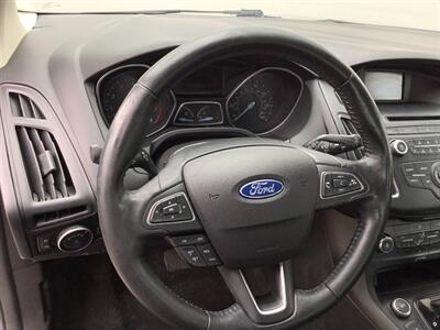 2015 Ford Focus SE   - Photo 17 - Crest Hill, IL 60403