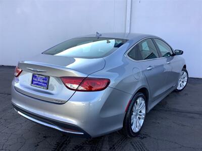 2015 Chrysler 200 Limited   - Photo 5 - Crest Hill, IL 60403