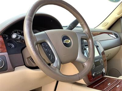 2013 Chevrolet Suburban LTZ 1500   - Photo 23 - Crest Hill, IL 60403