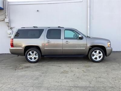 2013 Chevrolet Suburban LTZ 1500   - Photo 9 - Crest Hill, IL 60403