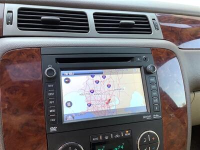 2013 Chevrolet Suburban LTZ 1500   - Photo 20 - Crest Hill, IL 60403