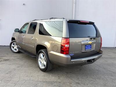 2013 Chevrolet Suburban LTZ 1500   - Photo 4 - Crest Hill, IL 60403
