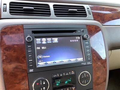 2013 Chevrolet Suburban LTZ 1500   - Photo 21 - Crest Hill, IL 60403