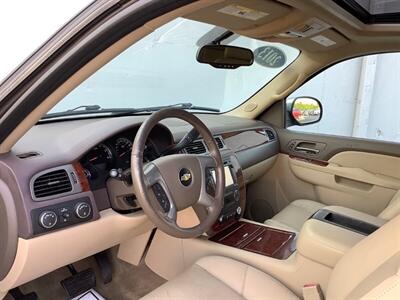 2013 Chevrolet Suburban LTZ 1500   - Photo 17 - Crest Hill, IL 60403