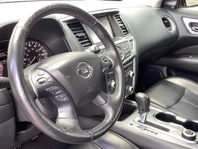 2019 Nissan Pathfinder SL - Photo 24 - Crest Hill, IL 60403