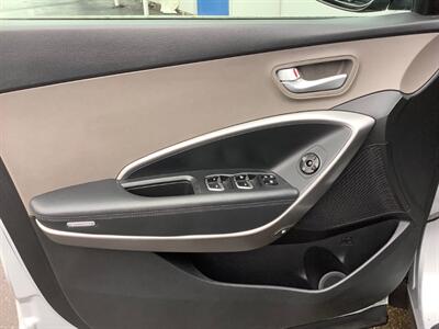 2014 Hyundai SANTA FE GLS   - Photo 11 - Crest Hill, IL 60403