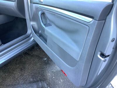 2007 Volkswagen Rabbit 2.5   - Photo 22 - Crest Hill, IL 60403