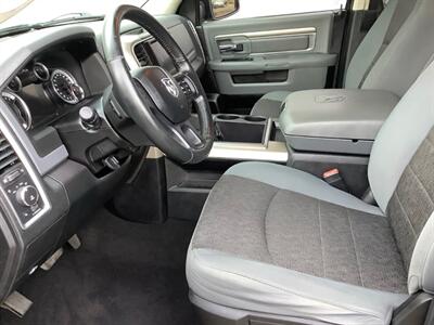 2014 RAM 1500 Big Horn - Photo 14 - Crest Hill, IL 60403