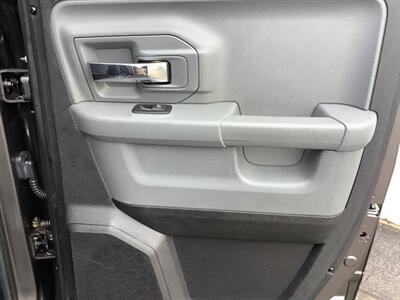 2014 RAM 1500 Big Horn - Photo 32 - Crest Hill, IL 60403