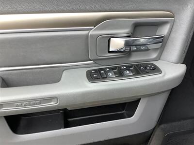 2014 RAM 1500 Big Horn - Photo 12 - Crest Hill, IL 60403