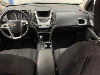 2017 Chevrolet Equinox LT   - Photo 34 - Crest Hill, IL 60403