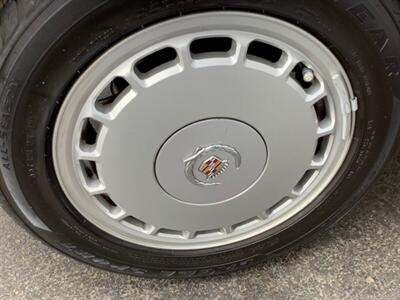 1990 Cadillac Allante - Photo 38 - Crest Hill, IL 60403