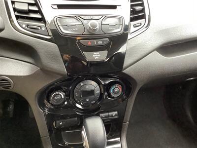 2014 Ford Fiesta SE   - Photo 16 - Crest Hill, IL 60403