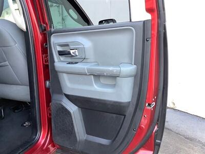 2014 RAM 1500 Big Horn - Photo 23 - Crest Hill, IL 60403