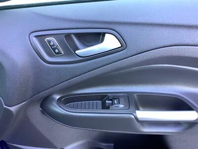 2016 Ford Escape SE   - Photo 32 - Crest Hill, IL 60403