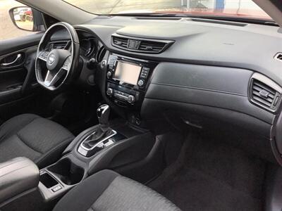 2017 Nissan Rogue SV - Photo 32 - Crest Hill, IL 60403