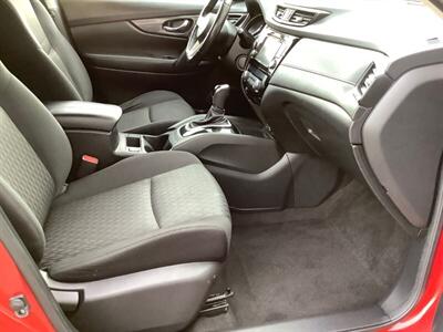 2017 Nissan Rogue SV - Photo 30 - Crest Hill, IL 60403