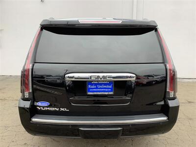 2017 GMC Yukon Denali   - Photo 5 - Crest Hill, IL 60403