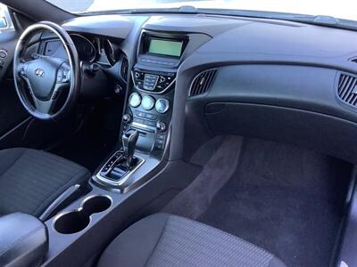 2014 Hyundai Genesis Coupe 2.0T   - Photo 31 - Crest Hill, IL 60403