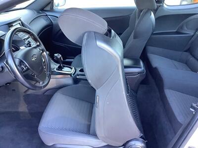 2014 Hyundai Genesis Coupe 2.0T   - Photo 23 - Crest Hill, IL 60403