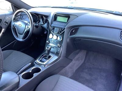2014 Hyundai Genesis Coupe 2.0T   - Photo 30 - Crest Hill, IL 60403