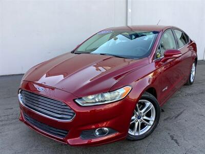 2015 Ford Fusion Hybrid SE - Photo 2 - Crest Hill, IL 60403