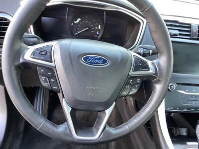 2015 Ford Fusion Hybrid SE - Photo 15 - Crest Hill, IL 60403