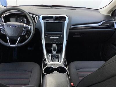 2015 Ford Fusion Hybrid SE - Photo 33 - Crest Hill, IL 60403