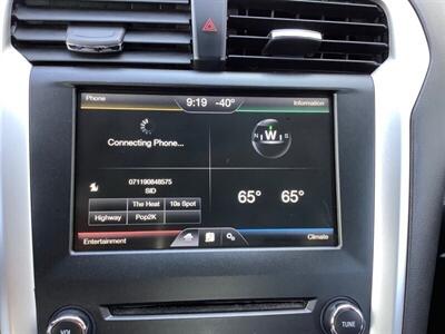 2015 Ford Fusion Hybrid SE - Photo 18 - Crest Hill, IL 60403