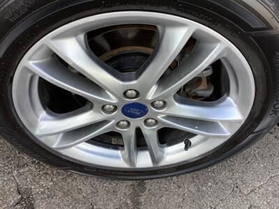 2015 Ford Fusion Hybrid SE - Photo 37 - Crest Hill, IL 60403