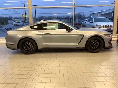 2020 Ford Mustang Shelby GT350   - Photo 2 - Crest Hill, IL 60403