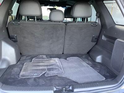 2010 Ford Escape Limited   - Photo 18 - Crest Hill, IL 60403