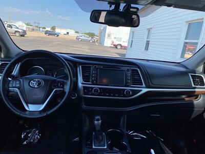 2015 Toyota Highlander LIMITED/PLT   - Photo 12 - Amarillo, TX 79118