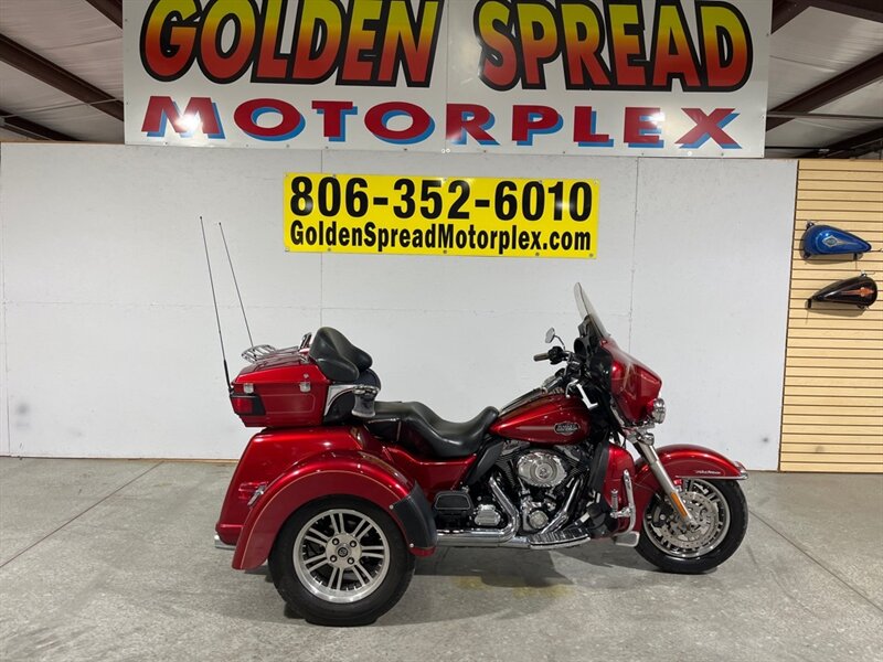 2013 HARLEY TRI-GLIDE  