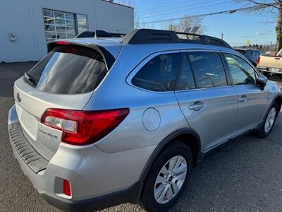 2017 Subaru Outback 2.5i Premium   - Photo 6 - Portland, OR 97211