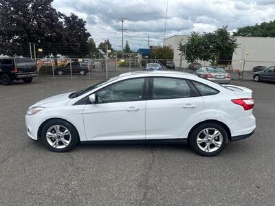 2012 Ford Focus SE   - Photo 2 - Portland, OR 97211