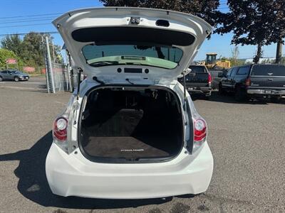 2014 Toyota Prius C One - Photo 16 - Portland, OR 97211