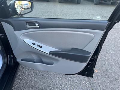 2015 Hyundai Accent GLS - Photo 13 - Portland, OR 97211