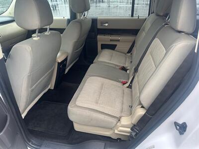 2016 Ford Flex SEL   - Photo 8 - Portland, OR 97211