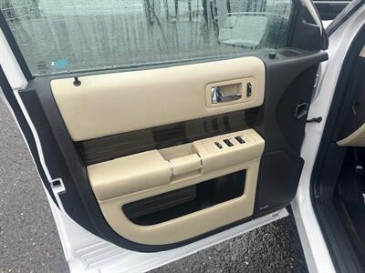 2016 Ford Flex SEL   - Photo 7 - Portland, OR 97211