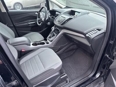 2016 Ford C-MAX Hybrid SE - Photo 12 - Portland, OR 97211