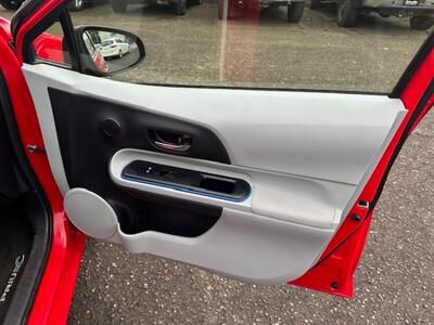 2013 Toyota Prius c One - Photo 13 - Portland, OR 97211